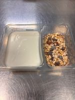 Pære/banan yoghurt med müsli   